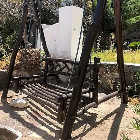 Machi's House Historic In Plaka Village With Private Parking Hotel Pollonia