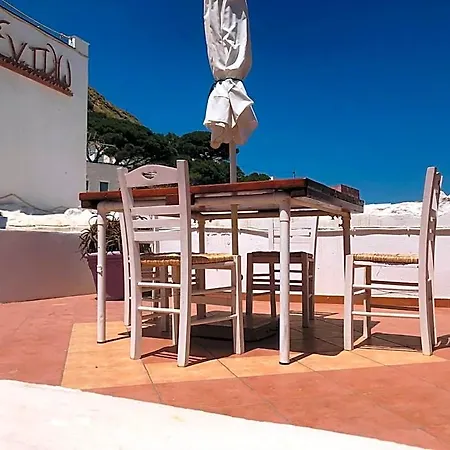 Hotel Machi's House Historic In Plaka Village With Private Parking 3*