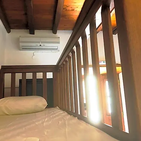 Hotel Machi's House Historic In Plaka Village With Private Parking