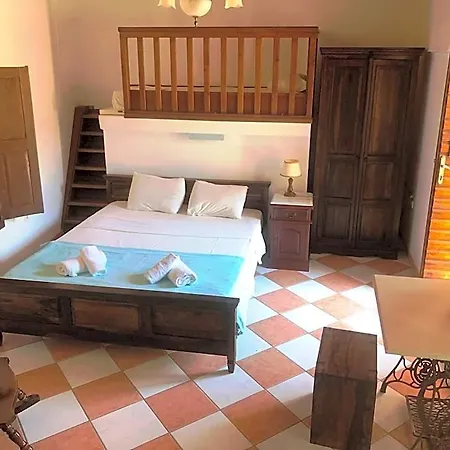 Machi's House Historic In Plaka Village With Private Parking